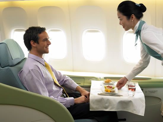 头等舱空姐的收入秘密_空姐的收入(3)