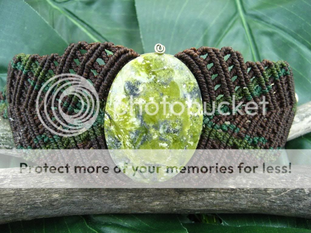 ARTISAN HANDMADE   SERPENTINE, MACRAME MEDITATION BRACELET