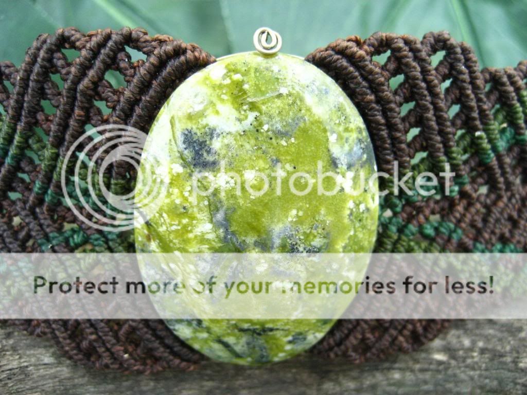 ARTISAN HANDMADE   SERPENTINE, MACRAME MEDITATION BRACELET